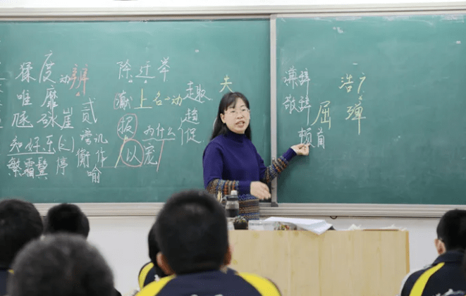 威尼斯人娱乐城-三尺讲台耕耘出桃李芬芳